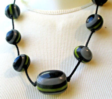 Collier années 70 hippies perles jaune gris noir unique bijou vintage 4450