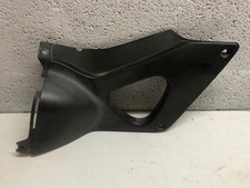UN CARENAGE SOUS SELLE DROIT MOTO HONDA  XL1000V XL 1000 V VARADERO 1999 A 2002