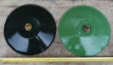 AR1 - 2 anciens abat jour en tôle émaillée vert industriel Ø 24 cm 
