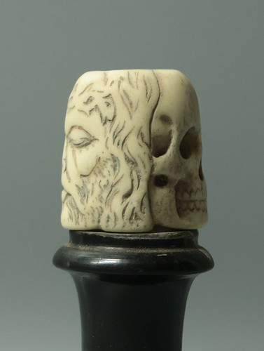 Ancien memento mori - mori, os