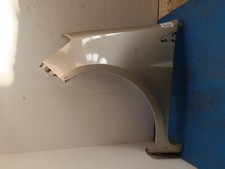 Aile avant gauche RENAULT CLIO 3 PHASE 1 631014270R