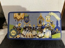 Boite métallique ancienne