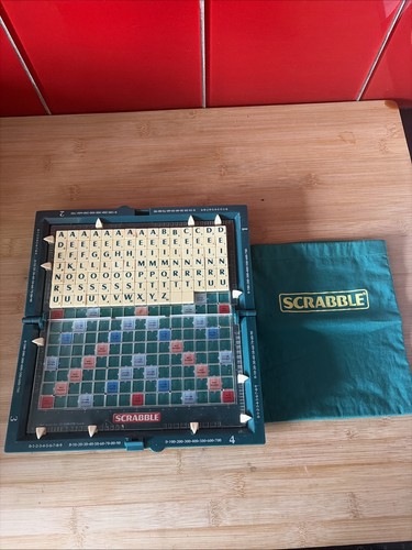 Jeu société de lettres - et,