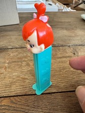 DISTRIBUTEUR PEZ FAMILLE PIERRAFEU FILLE  MADE IN AUSTRIA 1992