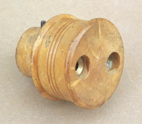 Ancienne douille voleuse bois - voleuse,