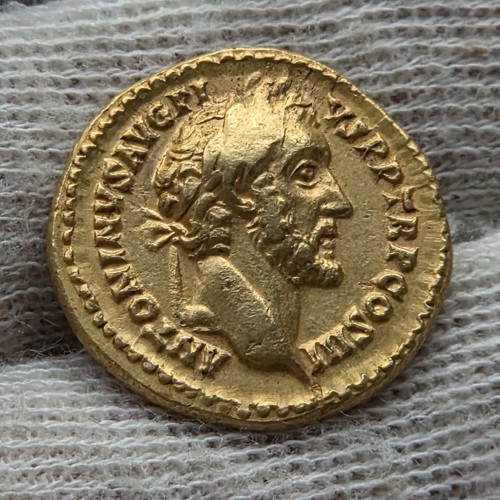 Rare rome aureus - rare,, rome,