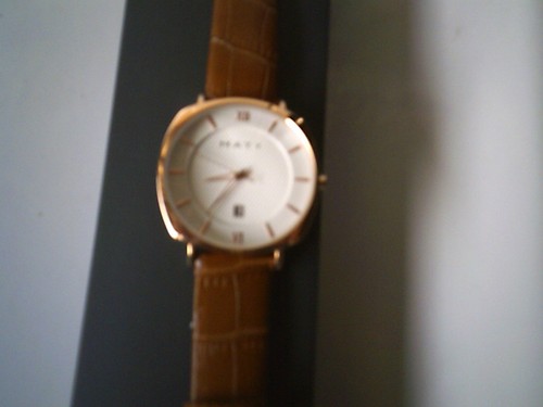 Une montre maty état neuve - montre,