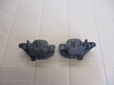 Etriers de frein avant double