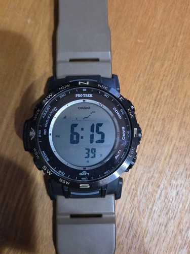 Montre numérique casio pro - montre,