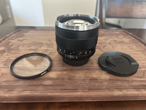 Zeiss planar 85mm 1 - planar, f/1.4