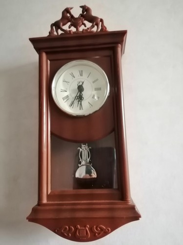 Petite pendule décorative