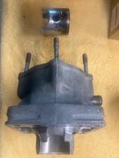 Cylindre:piston équipé