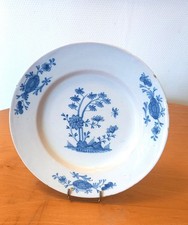 Assiette en faïence 