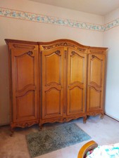 Armoire en merisier (multiples rangements et miroir) 