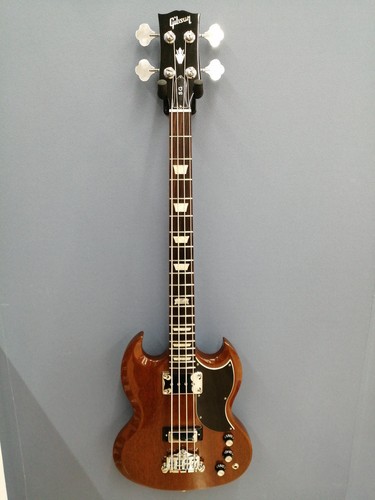 Guitare basse électrique