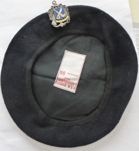 1987 beret insigne - +, d'un
