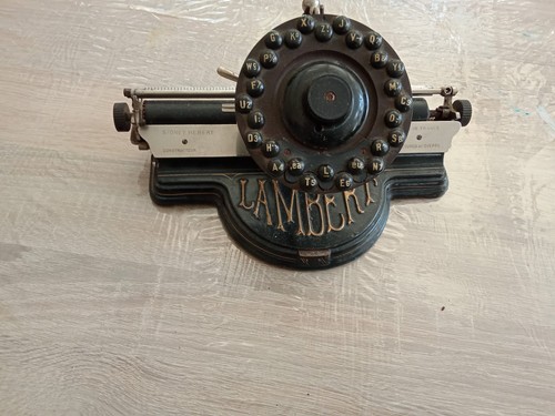 Machine écrire lambert - à,