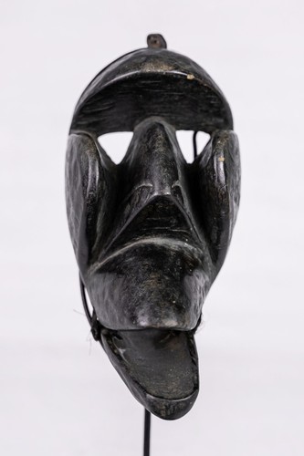 0684 masque dan avec - masque,