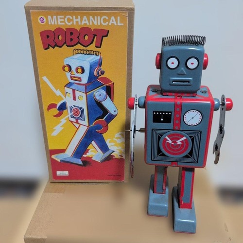 Ancien robot mécanique