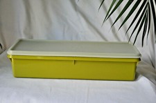 Tupperware boîte pour