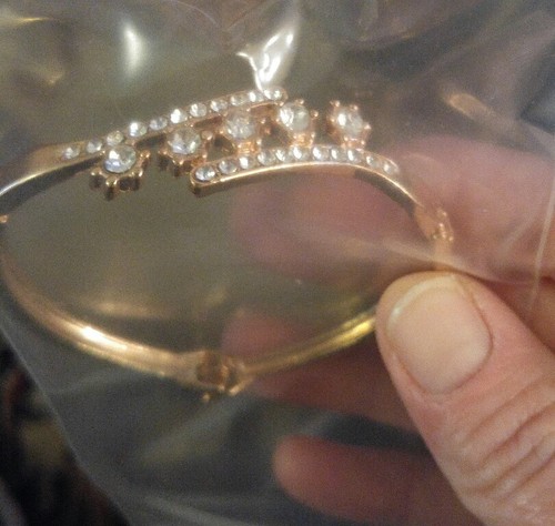 Beautiful fashion bracelet - cz,