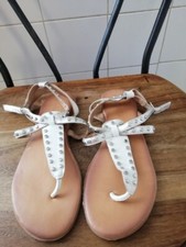 Sandales nu-pieds tout cuir