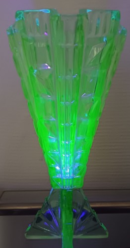 Ancien très beau vase art