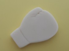 FEVE -"LES OBJETS DU SPORT 2020" -  LE GANT DE BOXE    -