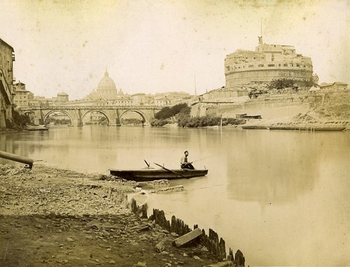 Fisherman tiber river roma - fisherman,