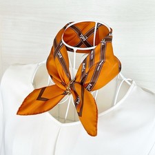 Foulard HERMES Petit Carré 45