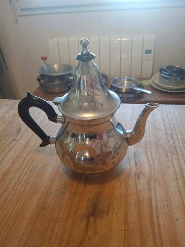 Théière orientale vintage - , en