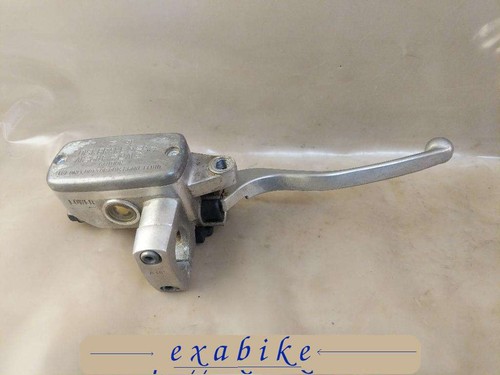 Maitre cylindre frein avant - cylindre,