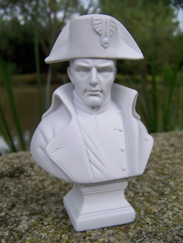 Re0063 figurine buste - ,