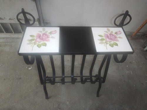 Porte revu avec petite - , table