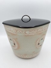 Ancienne cruche à eau