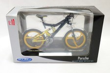 ! Figurine de vélo Porsche
