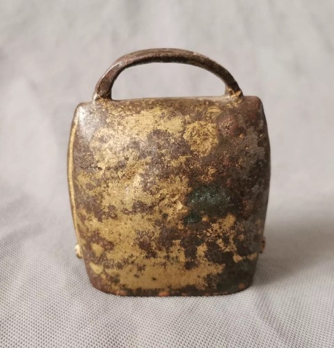 Ancienne cloche alpage de - ancienne,
