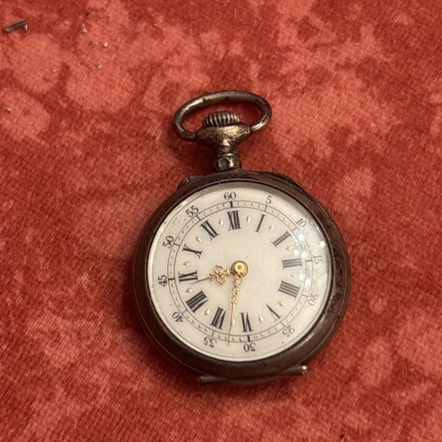 Ancienne petite montre - ancienne,