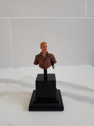 Figurine buste en résine - figurine,