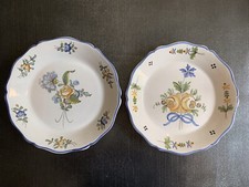 Deux assiettes décoratives marquées M.fait main AD. Meillonas