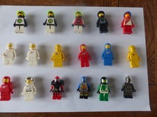 Lego : lot de 17 figurine