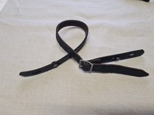 Très belle jugulaire pour