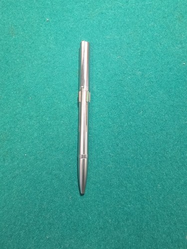 Authentique stylo bille