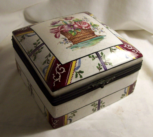 Grande boite ancienne - boite,