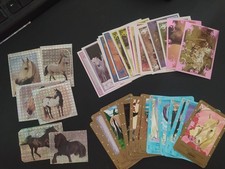 Lot de 35 images albums chevaux Panini et Bella Sara