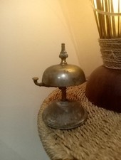 sonnette ancienne D'accueil