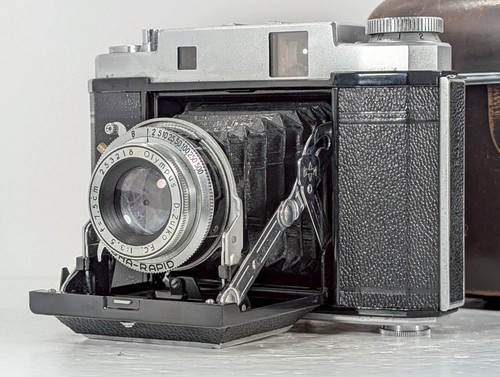 Exc lecture mamiya 6 six - mamiya,