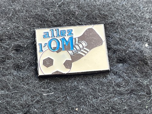 Pins pin football soccer om - pins,