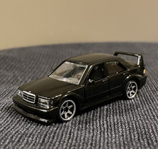 Miniature Majorette Mercedes