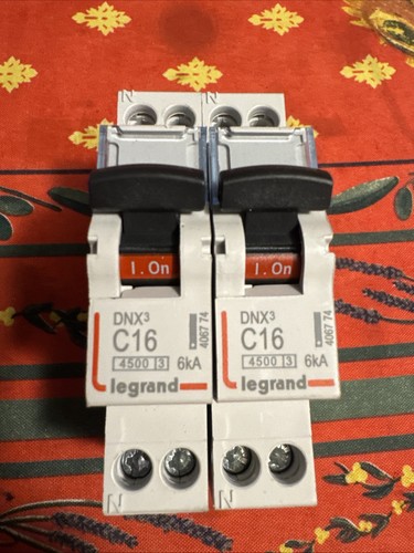 Lot disjoncteur legrand - disjoncteur,